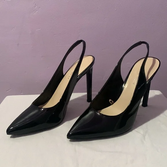 Patent Leather Pump - Picture 4 of 5